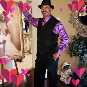 Meet your Posher, Larry